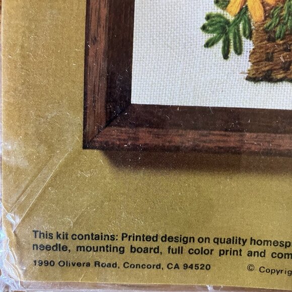 Jiffy 4x5 Crewel Kit & Frame Daisy Basket #225B ©1973 & Frame F-45 ©1974 NOS - Picture 6 of 12